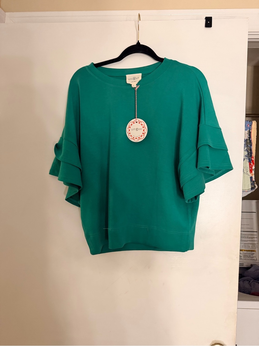 Umgee Emerald Green Ruffle Sleeve Top – Size Large – NWT